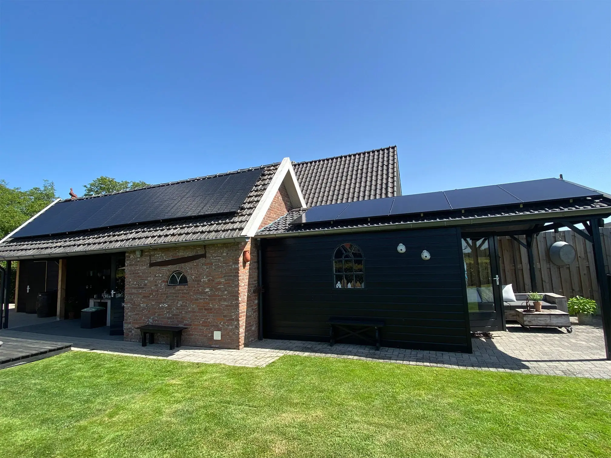 EigenHuis EigenStroom plaatst zonnepanelen Loosdrecht